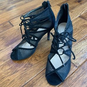 Nine West | Black Arrietty Lace up heels | Sz 7.5